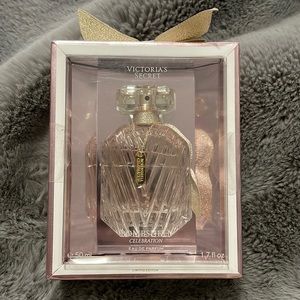 NEVER USED VICTORIA’S SECRET BOMBSHELL